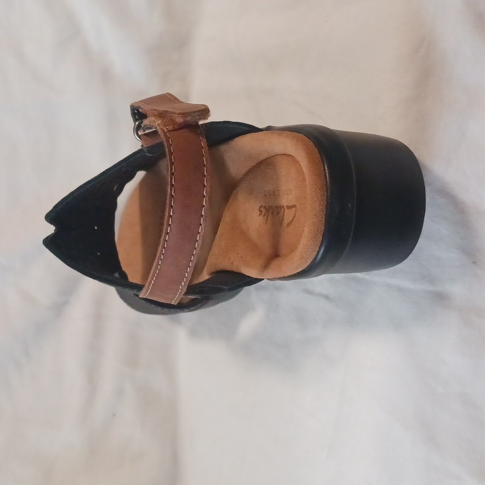 Ckarks Tuleah Sun Black Leather Sandals - Picture 3 of 13